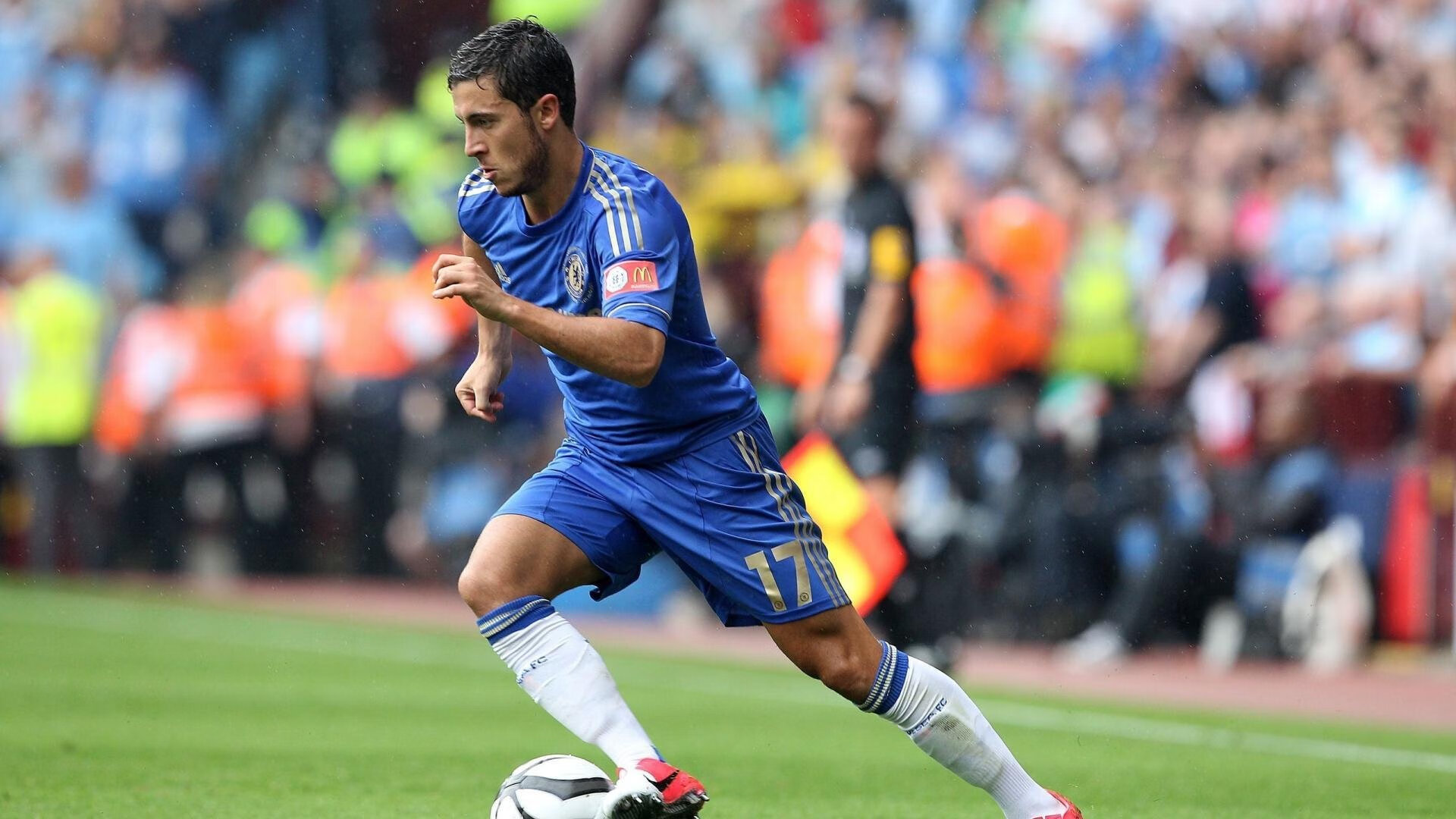 安德森在市场中通过数据支撑决定引援优先级，f安德森